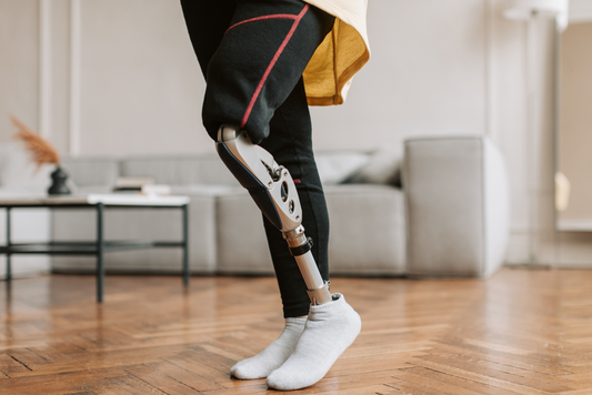 prosthetic deodorizing spray